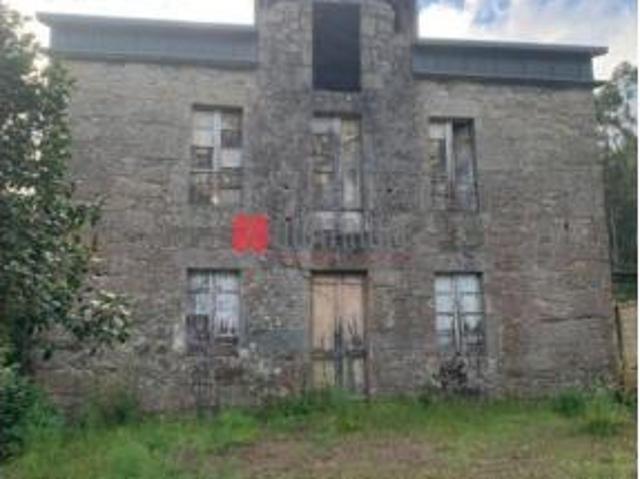 Chalet en venta en Ames, Santiago