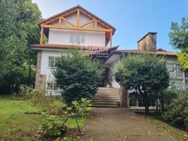 Chalet en venta en Ames, Santiago