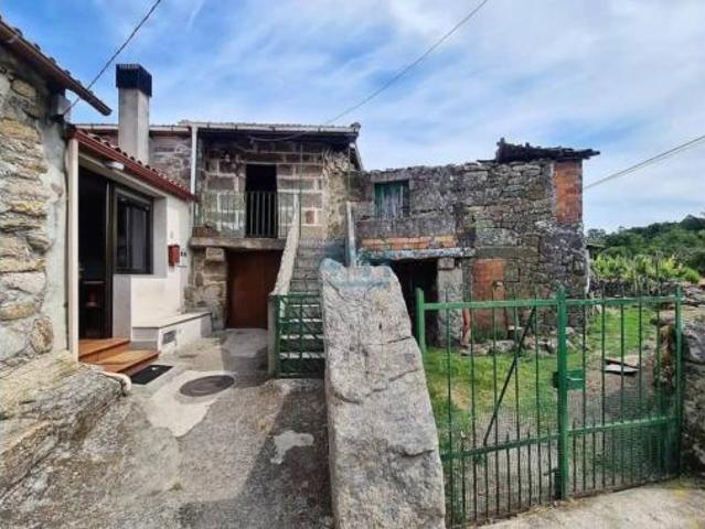Chalet en venta en Amoeiro, Ourense