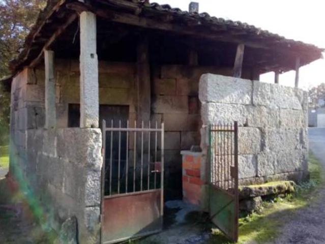 Chalet en venta en Amoeiro, Ourense