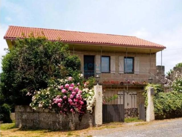 Chalet en venta en Amoeiro, Ourense