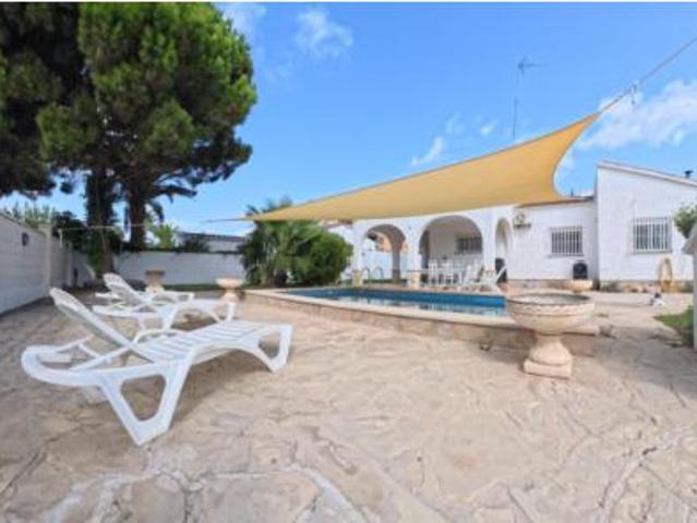 Chalet en venta en l'Eucaliptus, Montsià