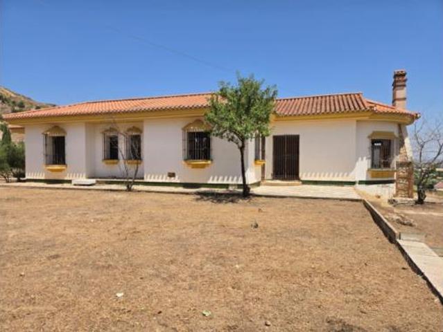 Chalet en venta en Antequera, Andalucía