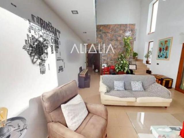 Chalet en venta en Arcas del Villar, Cuenca