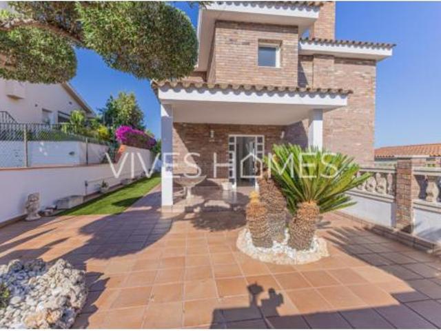 Chalet en venta en Urbanització Victòria, Maresme