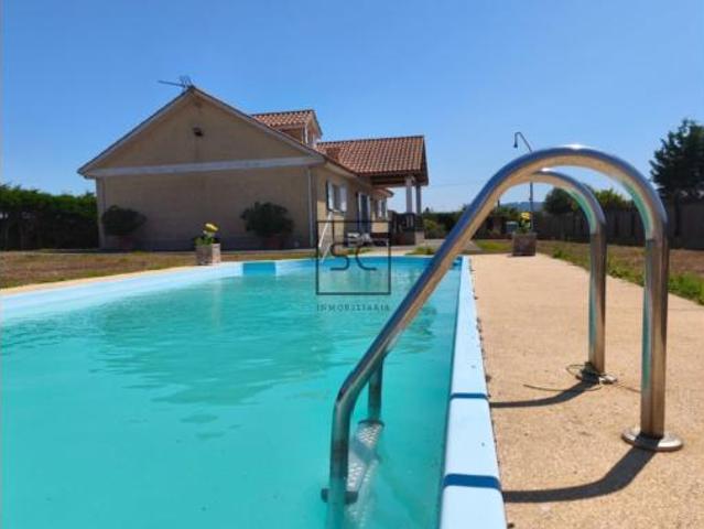 Chalet en venta en Ares, Ferrol