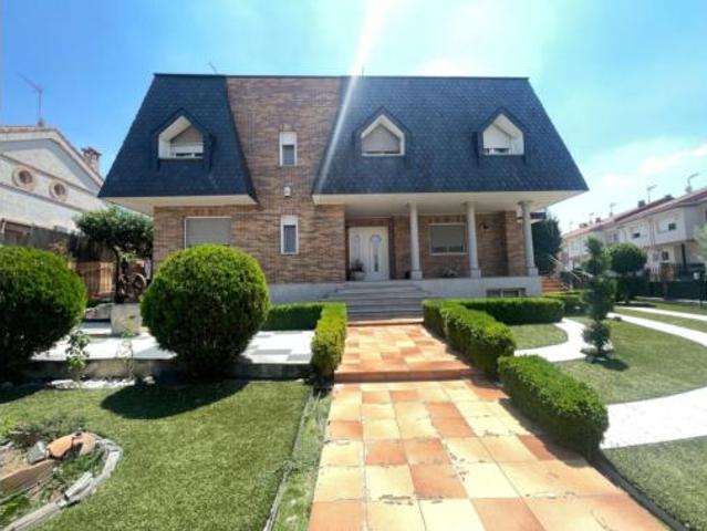 Villa en venta en Arganda Del Rey, Los Villares