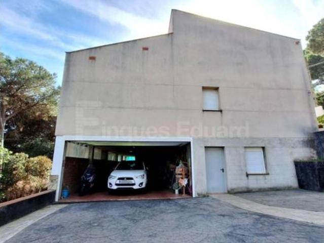 Chalet en venta en Urbanització de Can Raimí, Maresme