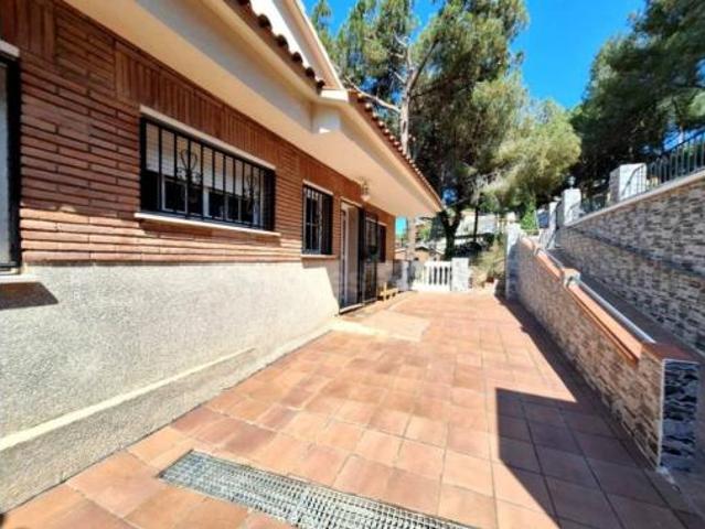 Chalet en venta en Urbanització de les Ginesteres, Argentona