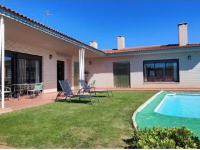 Chalet en venta en Arnedo, La Rioja