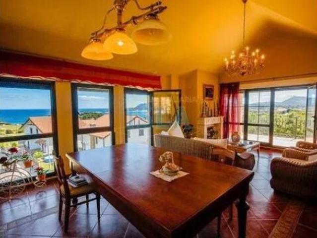 Chalet en venta en Arnuero, Cantabria