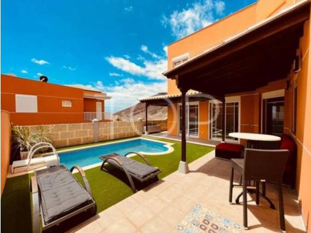 Chalet en venta en Los Cristianos, Arona