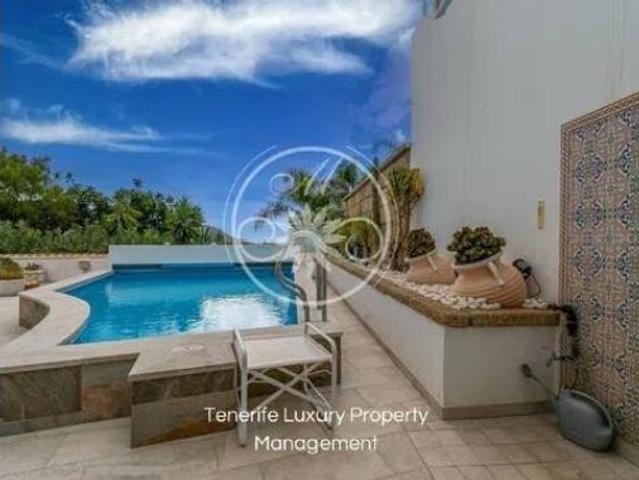 Chalet en venta en Los Cristianos, Arona