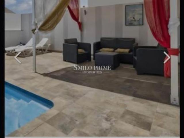 Chalet en venta en La Estrella, Arona