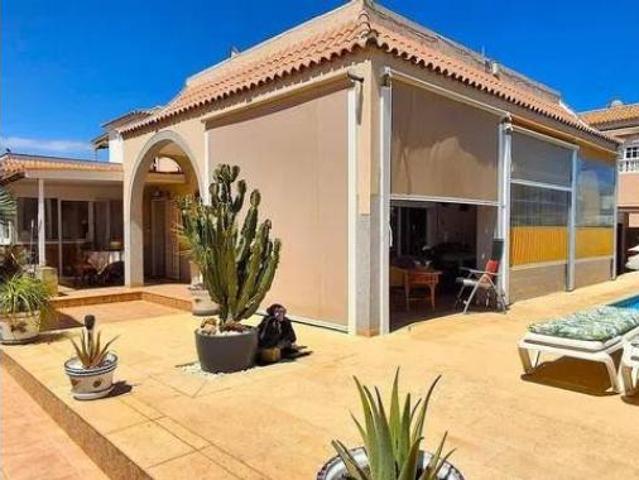 Chalet en venta en Costa del Silencio, Arona