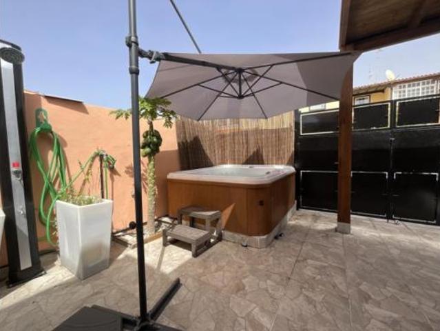 Chalet en venta en Las Rosas, Arona