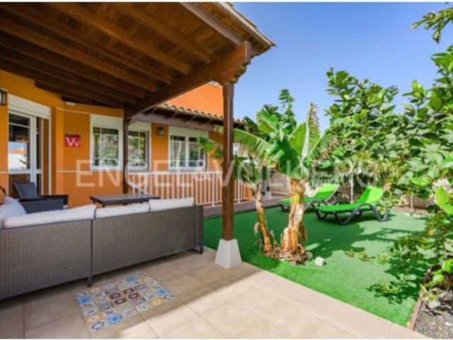 Chalet en venta en Los Cristianos, Arona