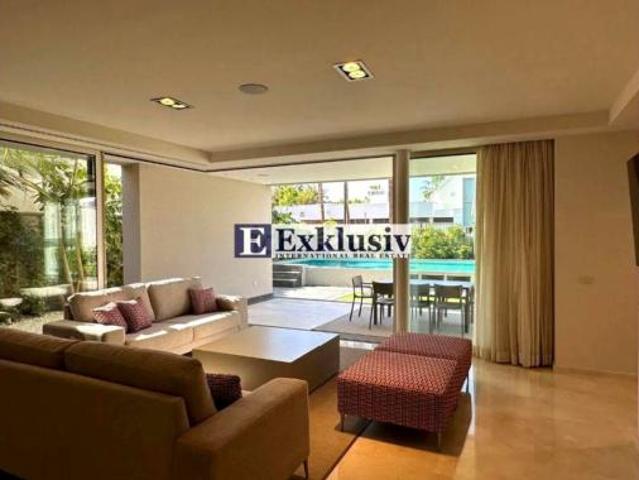 Chalet en venta en Los Cristianos, Arona