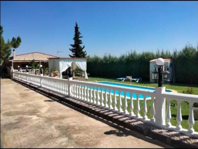 Chalet en venta en Arroyo De San Serván, Extremadura