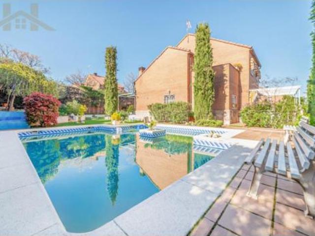 Villa en venta en Arroyomolinos