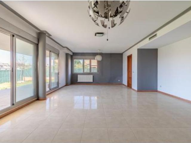 Chalet en venta en Arroyomolinos, Madrid