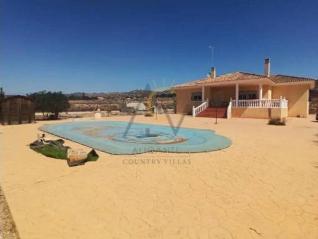 Chalet en venta en el Vinalopó Mitjà / El Vinalopó Medio, Valencia