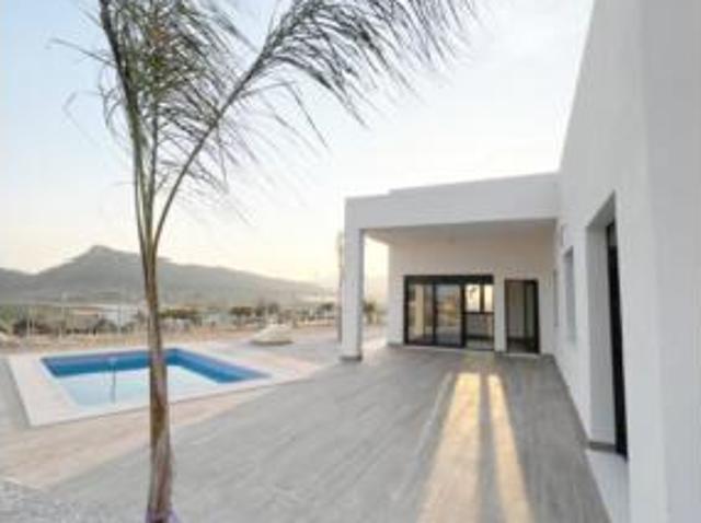 Chalet en venta en el Vinalopó Mitjà / El Vinalopó Medio, Valencia