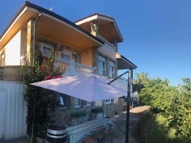 Chalet en venta en Llamascura (La Manjoya), Oviedo