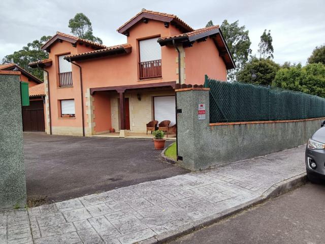 Chalet en venta en Noriega, Ribadedeva