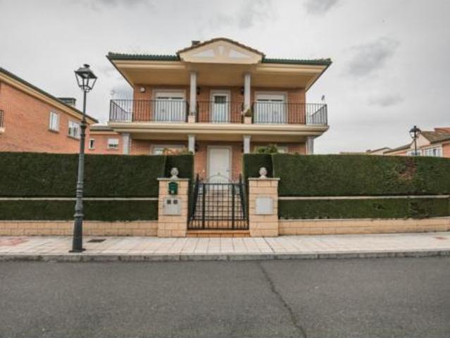 Chalet en venta en Ávila