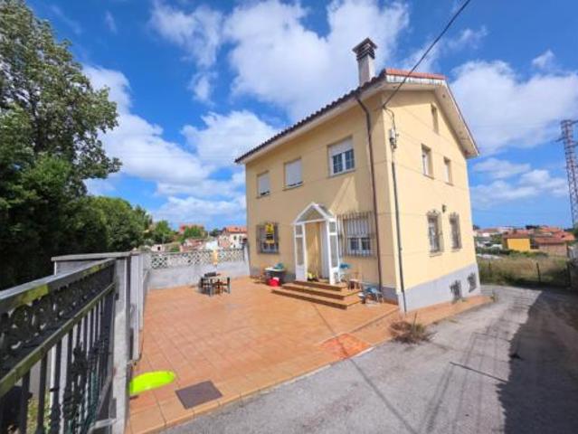 Chalet en venta en Avilés, Asturias