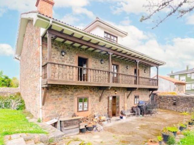 Chalet en venta en Avilés, Asturias