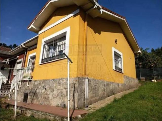 Chalet en venta en El Barrial, Avilés