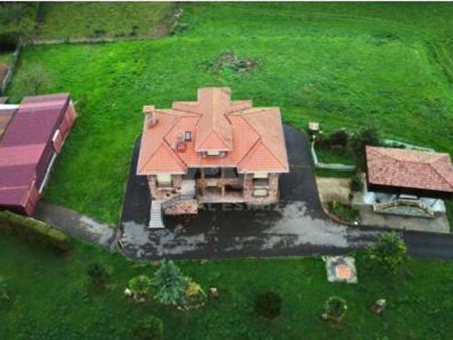 Chalet en venta en Avilés, Asturias