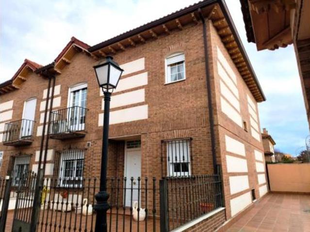 Chalet en venta en Azuqueca De Henares, Castilla-La Mancha