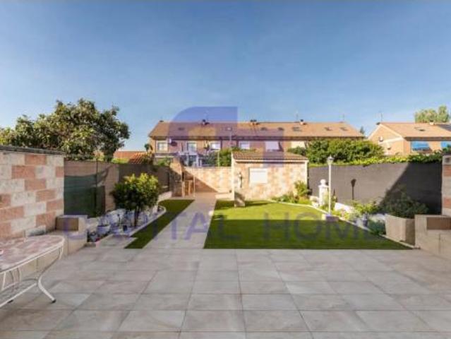 Chalet en venta en Azuqueca De Henares, Castilla-La Mancha