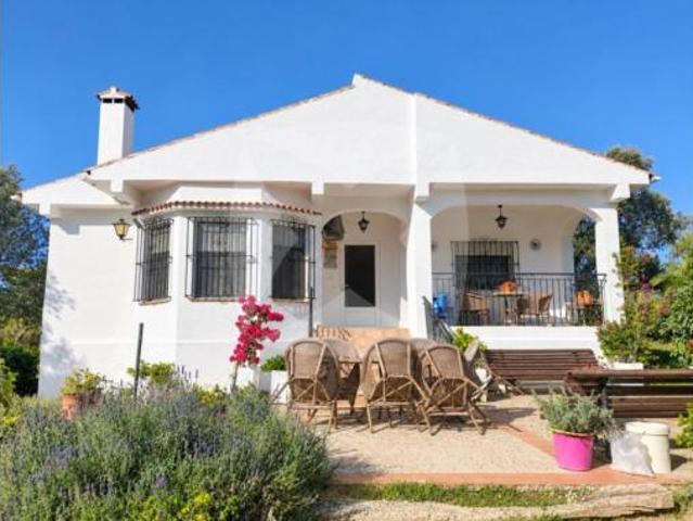 Chalet en venta en Dehesilla de Calamón, Badajoz