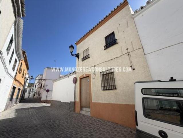 Chalet en venta en Baena, Andalucía