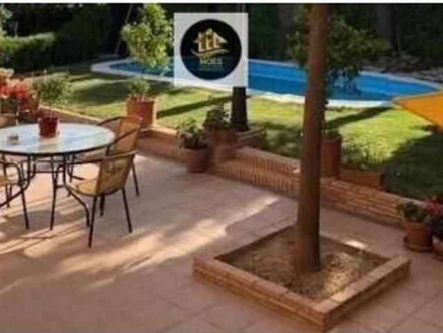 Chalet en venta en Baeza, Jaén