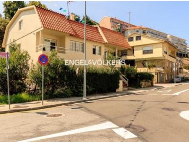 Chalet en venta en Baiona, Vigo
