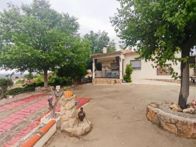 Chalet en venta en Barajas De Melo, Castilla-La Mancha