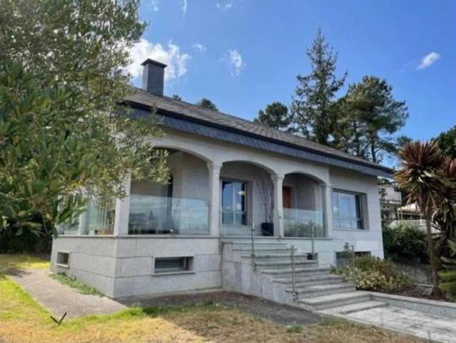 Chalet en venta en Piñor, Ourense