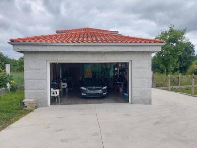 Chalet en venta en Loiro, Ourense