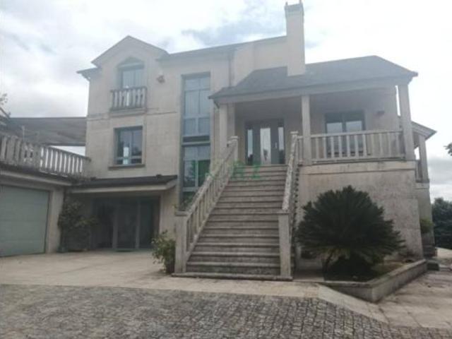 Chalet en venta en Piñor, Barbadás