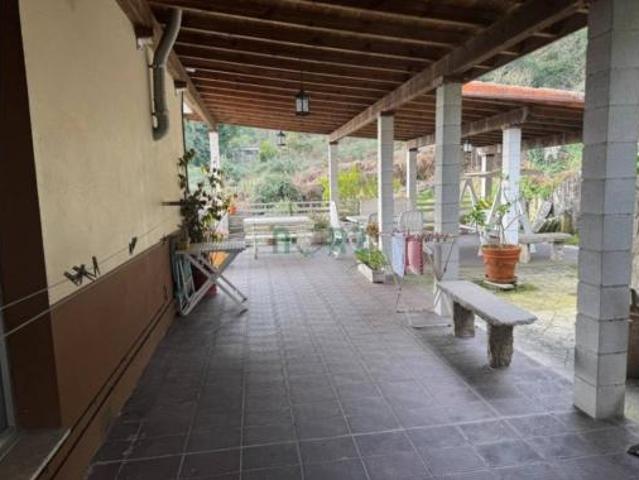 Chalet en venta en Piñor, Barbadás