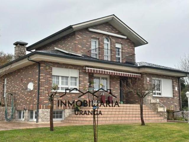 Chalet en venta en Gama, Cantabria
