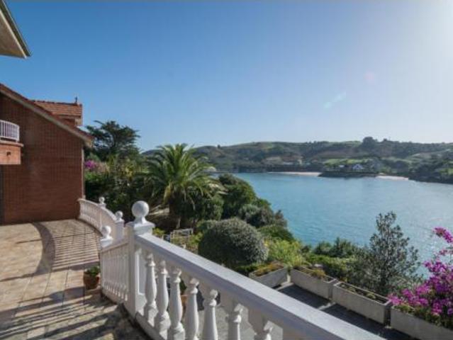 Chalet en venta en Bareyo, Cantabria
