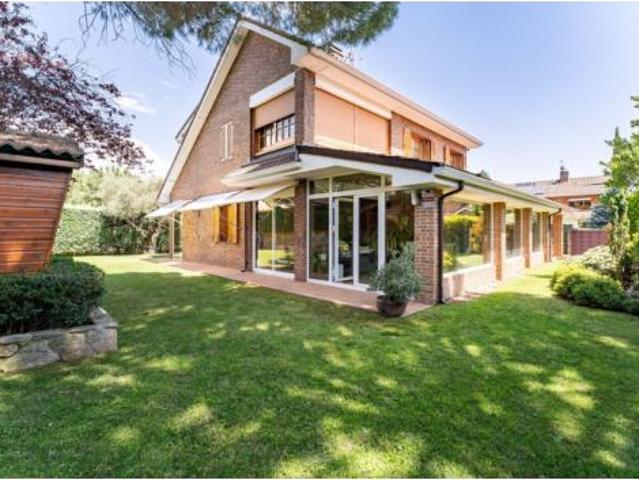 Villa en venta en Becerril De La Sierra, Montellano
