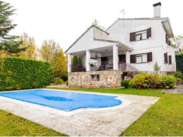 Chalet en venta en Vista Real, Becerril De La Sierra
