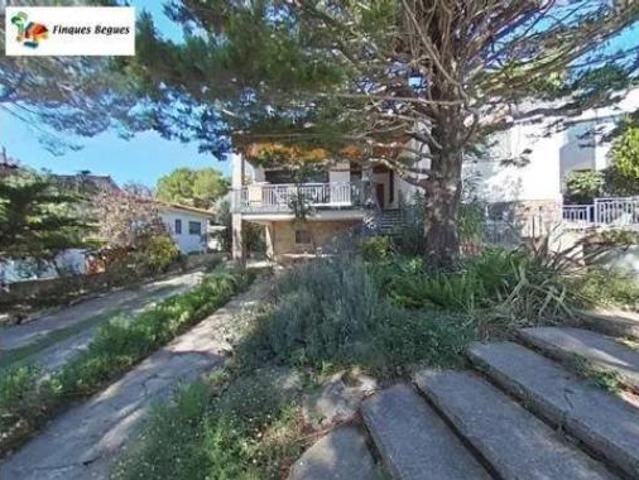 Chalet en venta en Urbanització Begues Park, Baix Llobregat